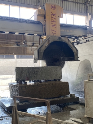 Мощная машина CNC для резки мостов с автоматическим движением стола