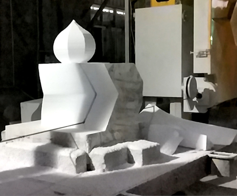 5-осевая CNC бриллиантовая дротовая пила с вращающимся на 360° рабочим столом для 3D-форм