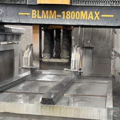 Профессиональная CNC-управляемая линейная режущая и фрезерная машина