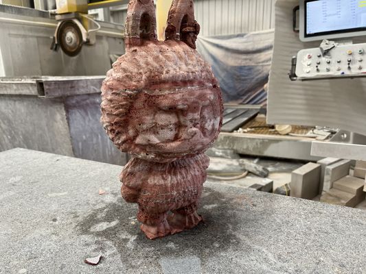 5-осевой мостовой фрезерно-отрезной станок с ЧПУ с 5-осевым одновременным управлением, шпинделем BT40 мощностью 20 кВт и гибридным столом