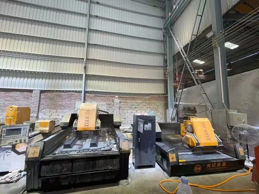 3-осевой линейный станок ЧПУ для резки с питанием 220 В, главным двигателем 15 кВт и общей мощностью 21,5 кВт для гранитных перил