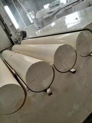 4-осевой станок для резки алмазной проволокой с сервоприводным поворотным столом на 360°, 16 направляющими поверхностями и подъемником с 28 роликами