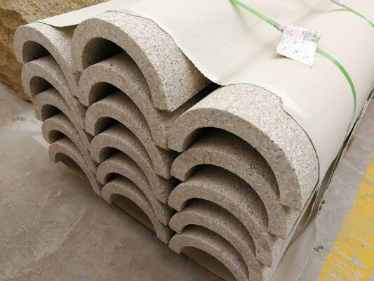 4-осевой станок для резки алмазной проволокой с сервоприводным поворотным столом на 360°, 16 направляющими поверхностями и подъемником с 28 роликами