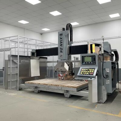 5-осевой мостовой камнерезный станок с итальянской системой DDX, пильным диском 900 мм и точностью резки ±0,1 мм