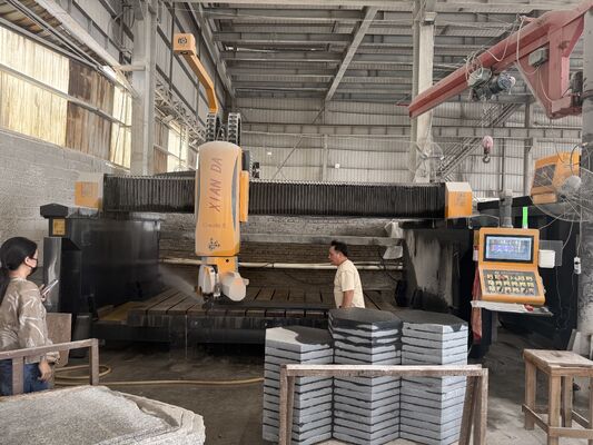 5 Axis CNC Bridge Saw Cutting Machine with 360° Blade Rotation for 3200x2000mm Stone Processing